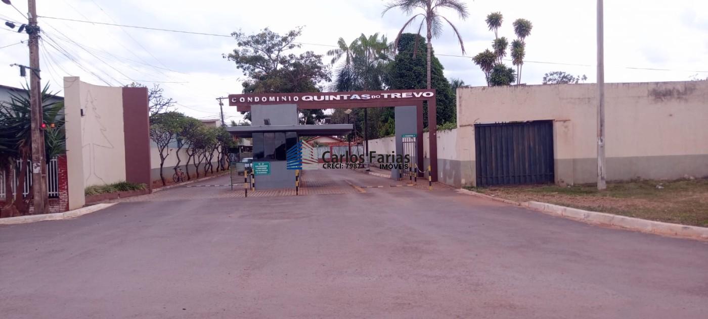 Casa em Condom�nio