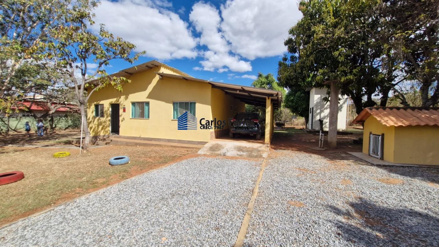 Casa em Condom�nio
